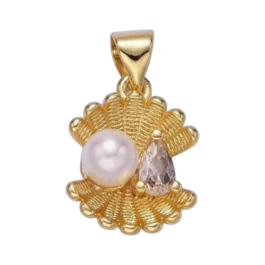 CZ PEARL CLAMSHELL
